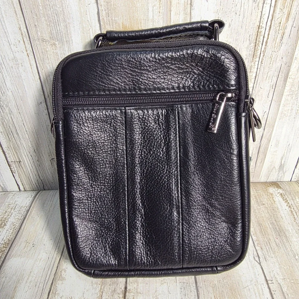 Xiao Duo Li Black Genuine Leather Messenger Crossbody Bag Multi Pocket Travel